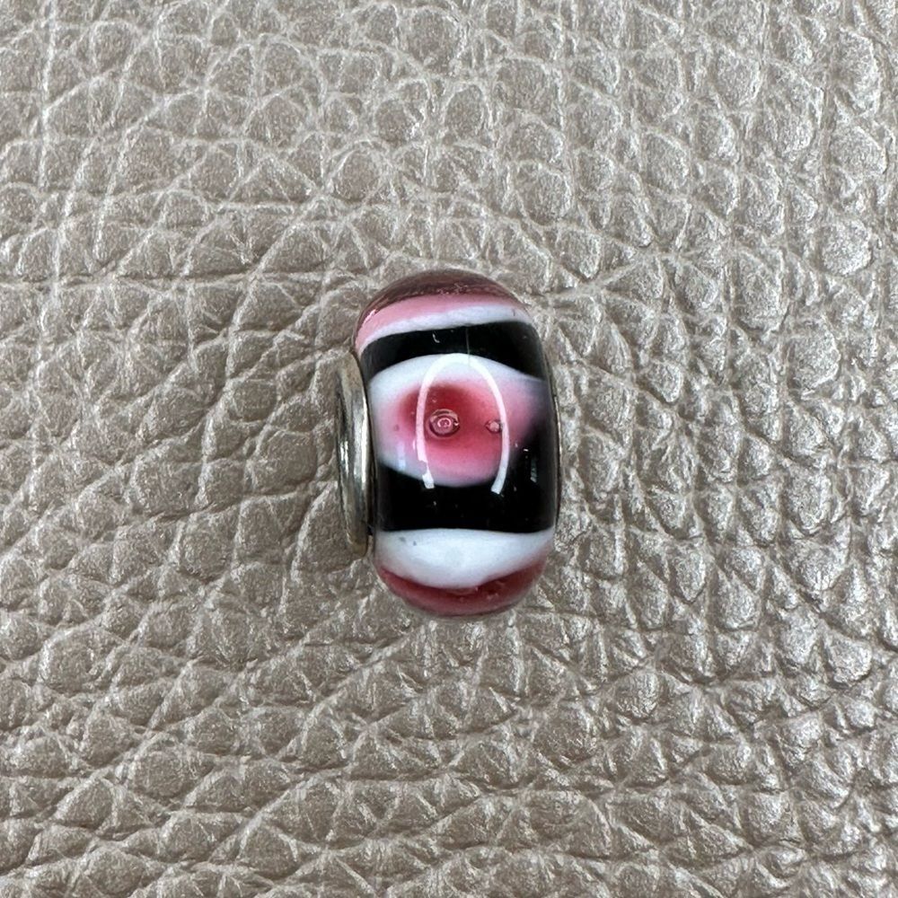 Helzberg Diamonds - Black and Pink Glass Charm